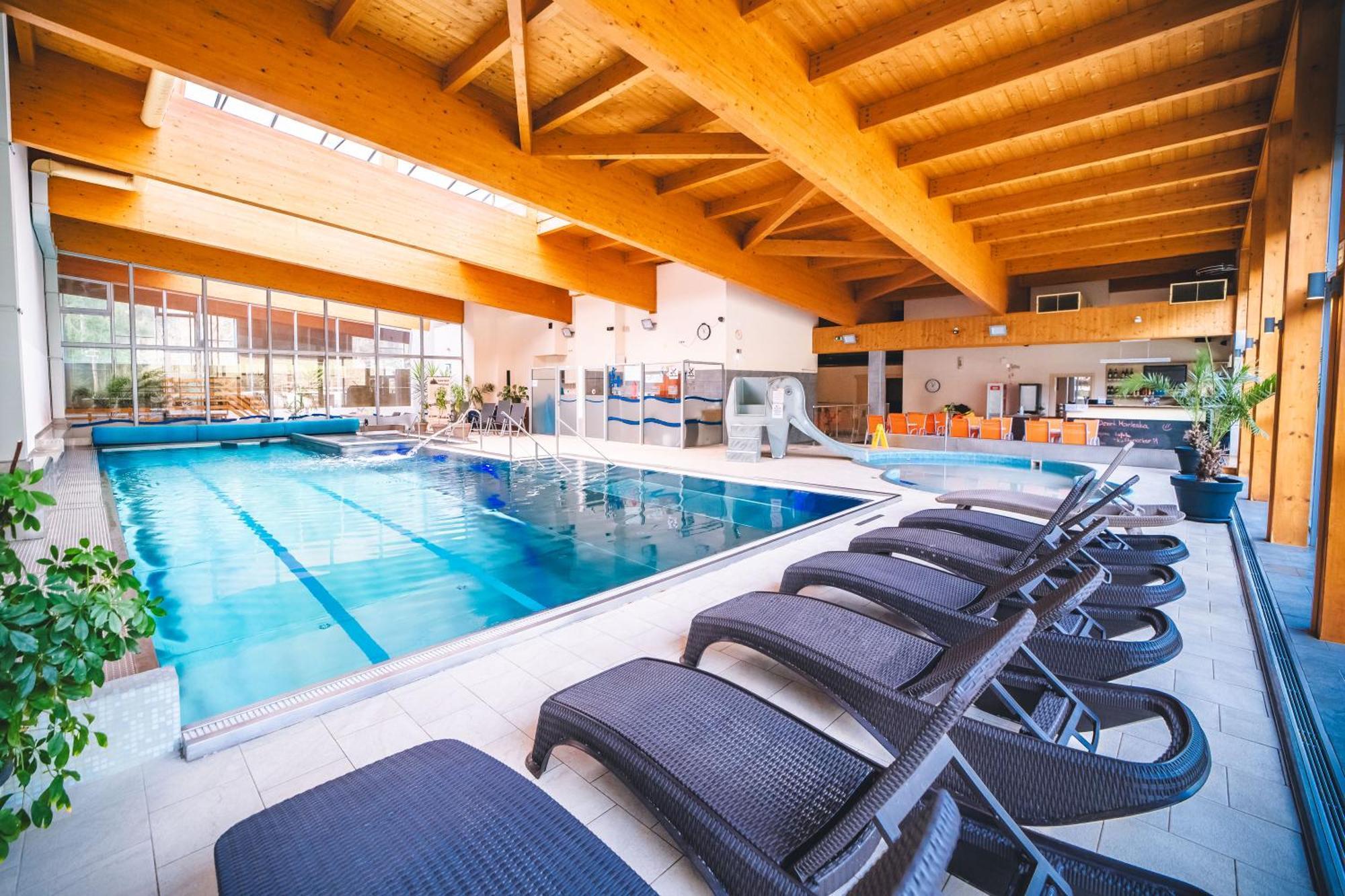 Wellness & Spa Hotel Certov Eksteriør billede