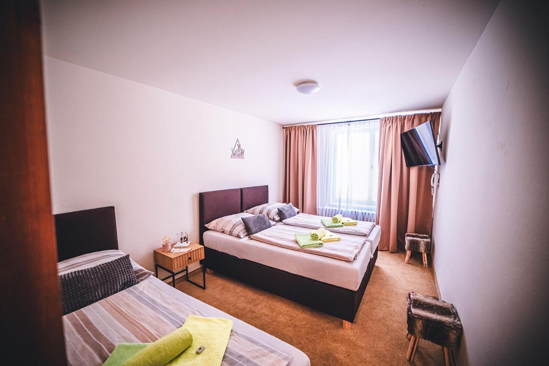 Wellness & Spa Hotel Certov Eksteriør billede