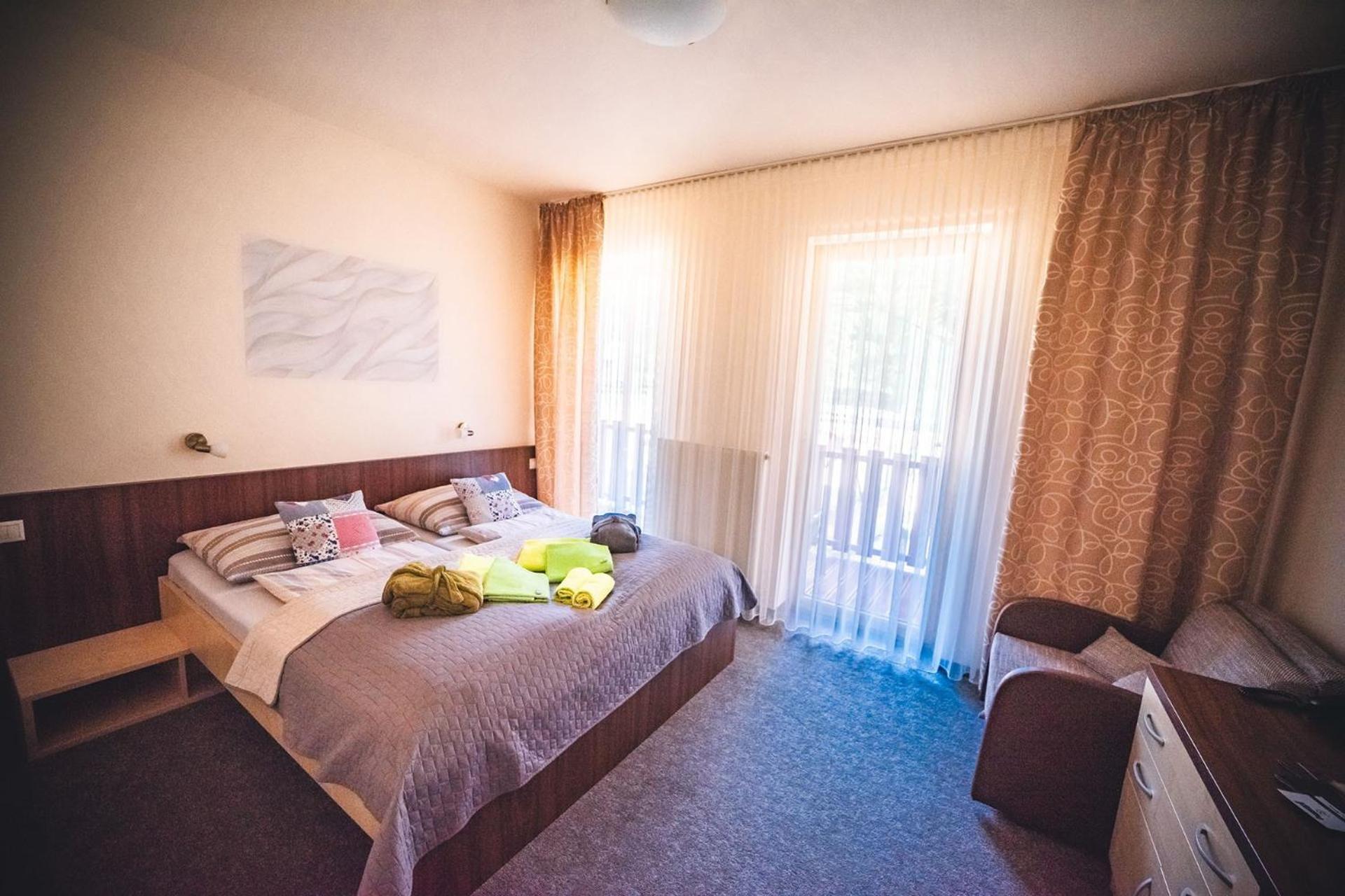 Wellness & Spa Hotel Certov Eksteriør billede